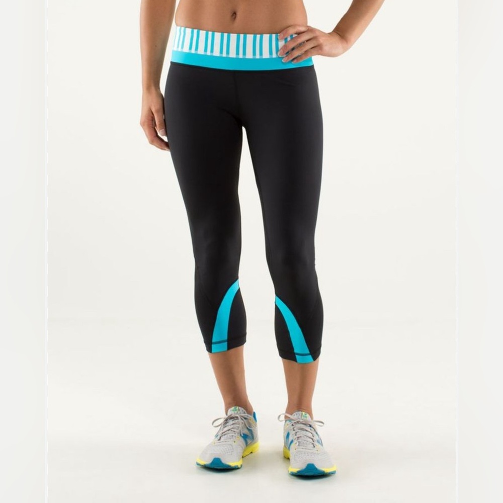 Black lululemon leggings - crop leggings- size 6